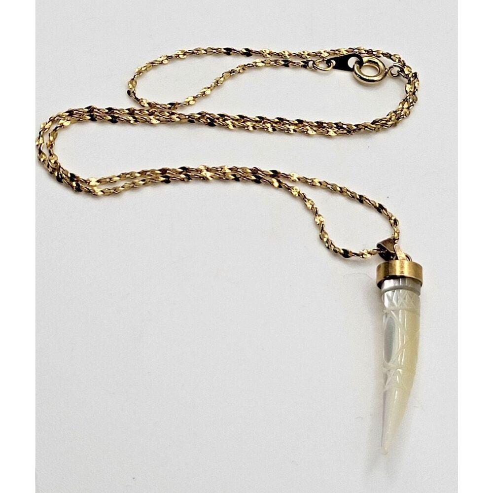 Estate Carved Mother of Pearl Tooth Shaped Pendant Necklace 16in - Picture 5 of 8